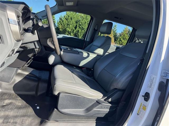 Photo of 2021 Oxford White Ford F-150