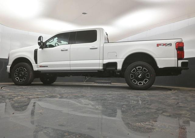 Photo of 2025 Star White Metallic Tri-Coat Ford F-250