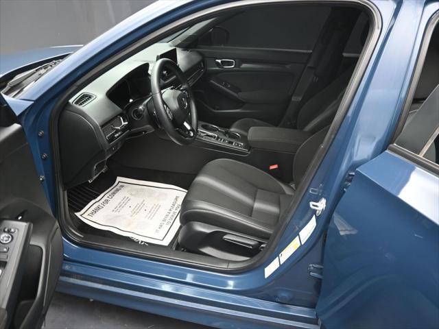 Photo of 2025 Gray Honda Civic