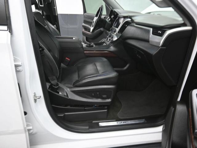 Photo of 2018 Summit White GMC Yukon XL