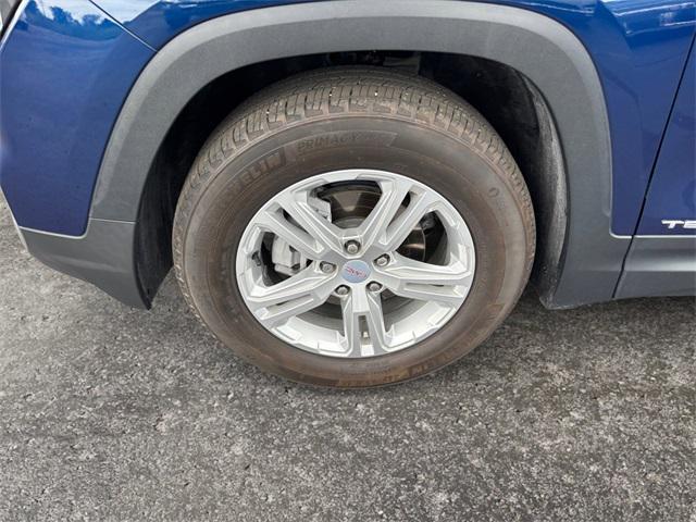 Photo of 2022 Marine Metallic GMC Terrain