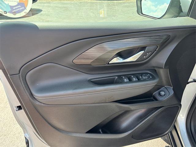Photo of 2022 Quicksilver Metallic GMC Terrain