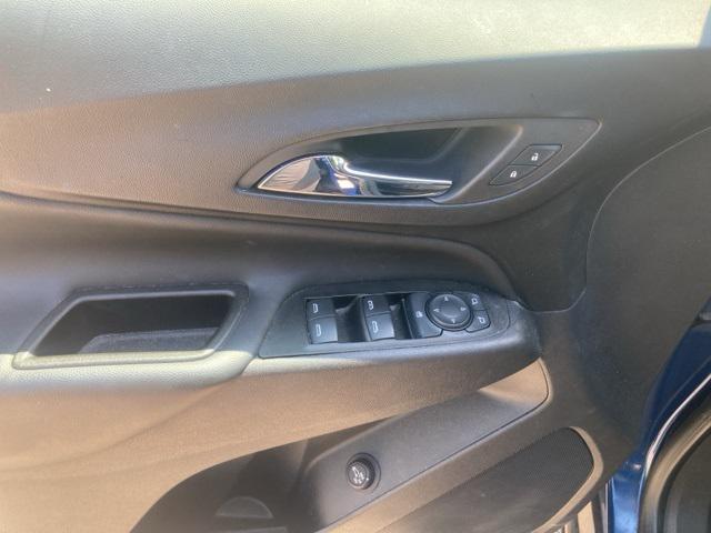 Photo of 2022 Blue Glow Metallic Chevrolet Equinox