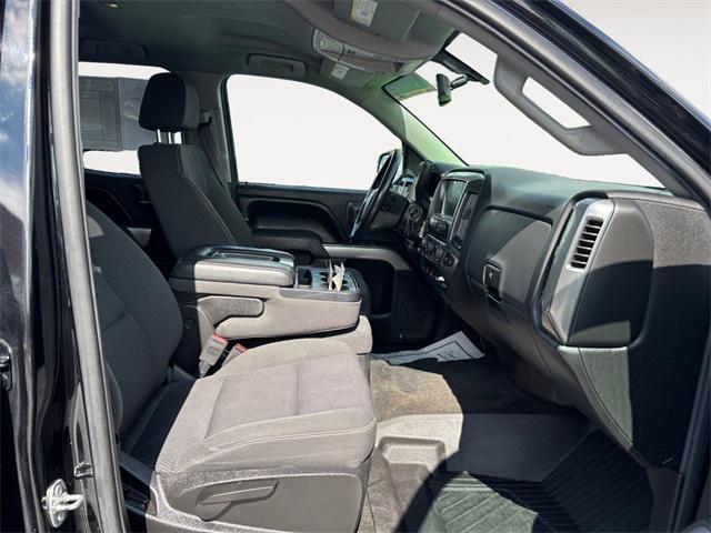 Photo of 2017 Black Chevrolet Silverado 1500