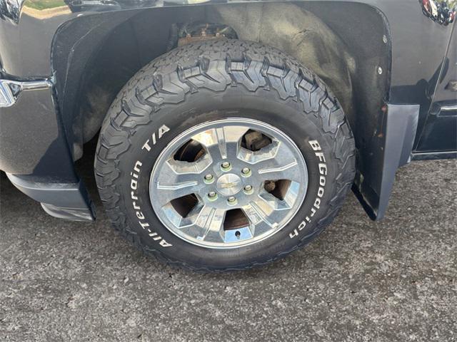 Photo of 2017 Black Chevrolet Silverado 1500