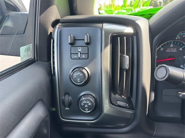 Photo of 2017 Black Chevrolet Silverado 1500