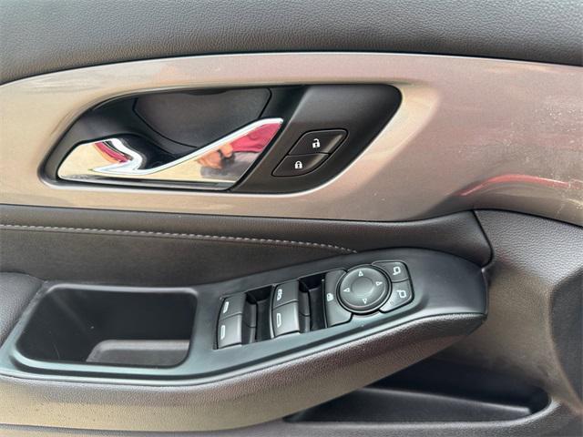 Photo of 2023 Radiant Red Tintcoat Chevrolet Traverse