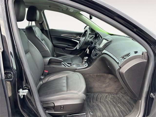 Photo of 2016 Black Onyx Buick Regal