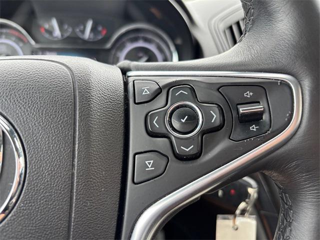 Photo of 2016 Black Onyx Buick Regal