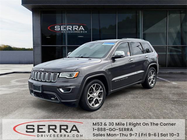 Photo of 2020 Granite Crystal Metallic Clearcoat Jeep Grand Cherokee