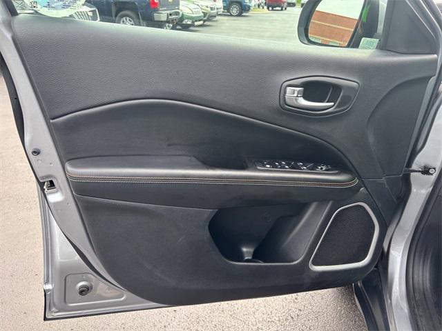 Photo of 2018 Billet Silver Metallic Clearcoat Jeep Compass