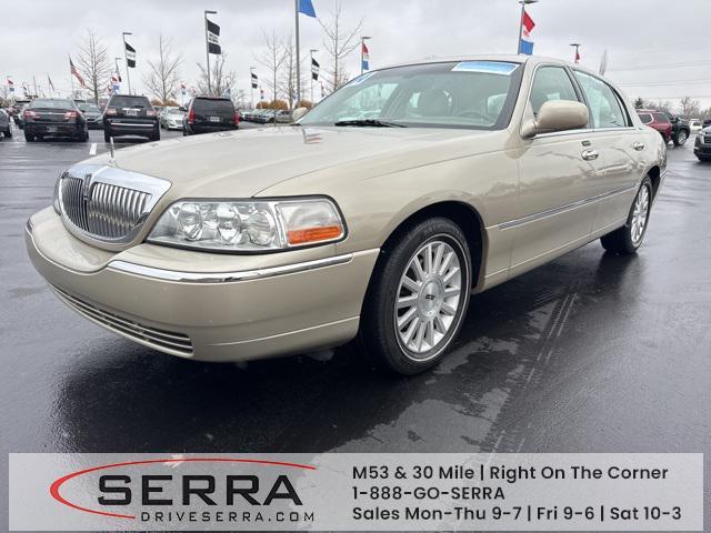 2004 Lincoln Town Car