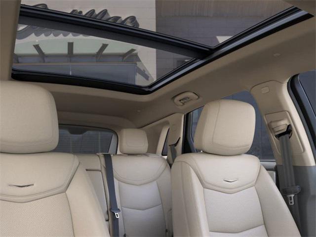 Photo of 2025 Argent Silver Metallic Cadillac XT5