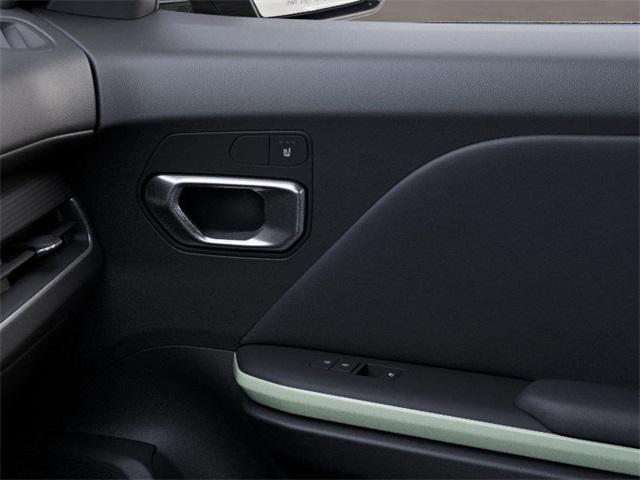 Photo of 2025 Snow White Pearl Kia K4