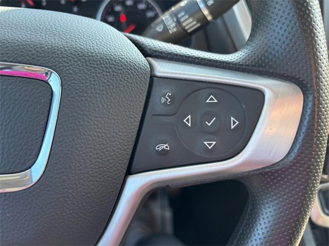 Photo of 2022 Summit White GMC Acadia