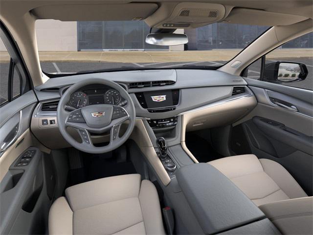 Photo of 2025 Silver Metallic Cadillac XT5