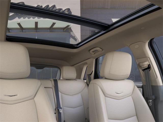 Photo of 2025 Silver Metallic Cadillac XT5