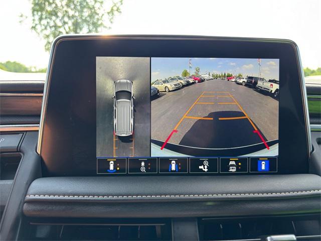 Photo of 2023 White Frost Tricoat GMC Yukon