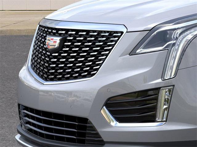Photo of 2025 Argent Silver Metallic Cadillac XT5