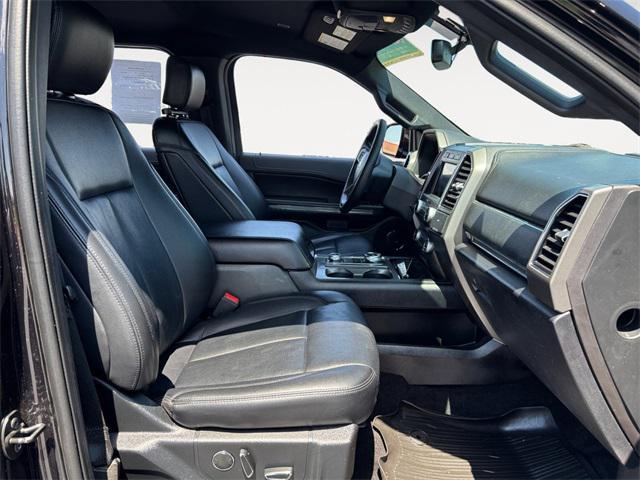 Photo of 2019 Agate Black Metallic Ford Expedition Max