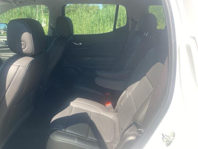 Photo of 2023 Summit White GMC Acadia