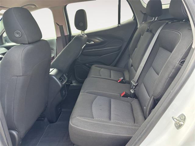 Photo of 2022 Summit White GMC Terrain