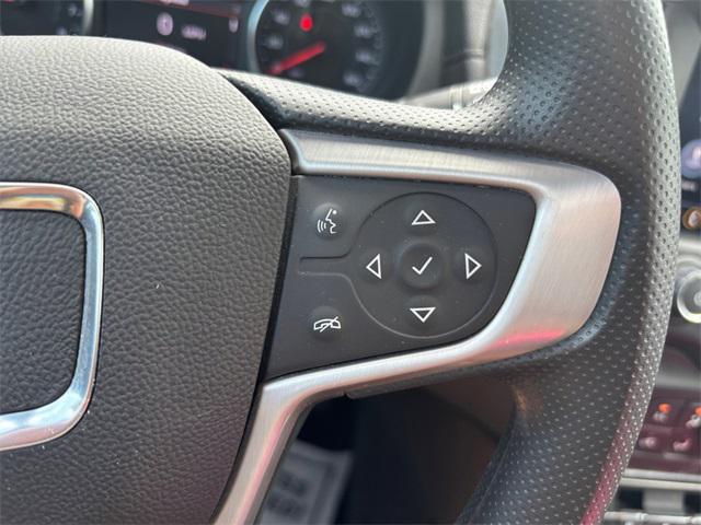 Photo of 2022 Summit White GMC Terrain
