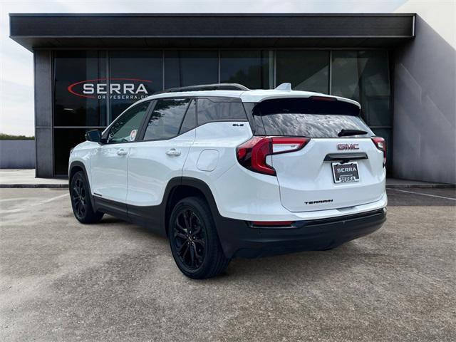 Photo of 2022 Summit White GMC Terrain