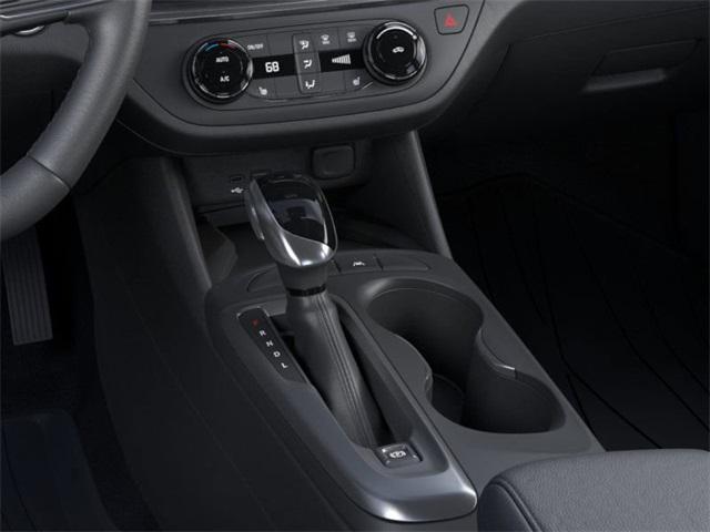 Photo of 2025 Summit White Buick Envista
