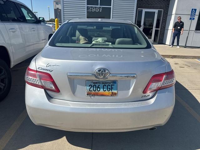 Photo of 2010 Classic Silver Metallic Toyota Camry