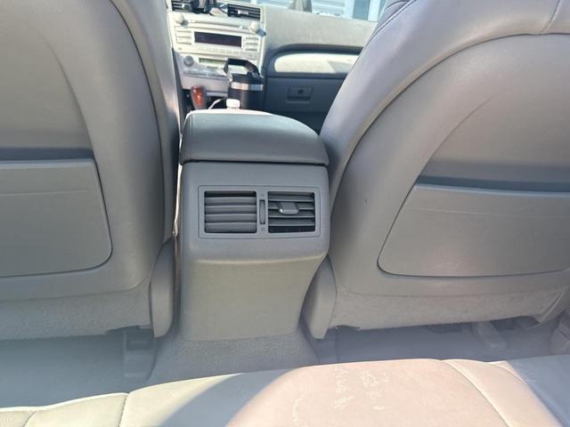 Photo of 2010 Classic Silver Metallic Toyota Camry