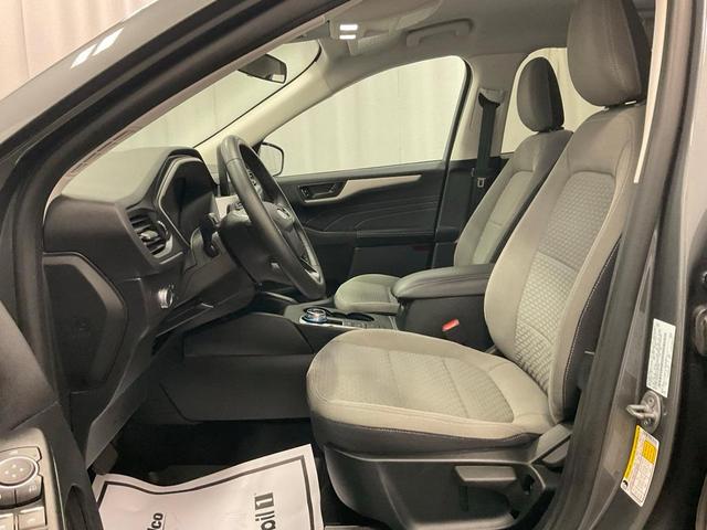 Photo of 2022 Carbonized Gray Metallic Ford Escape