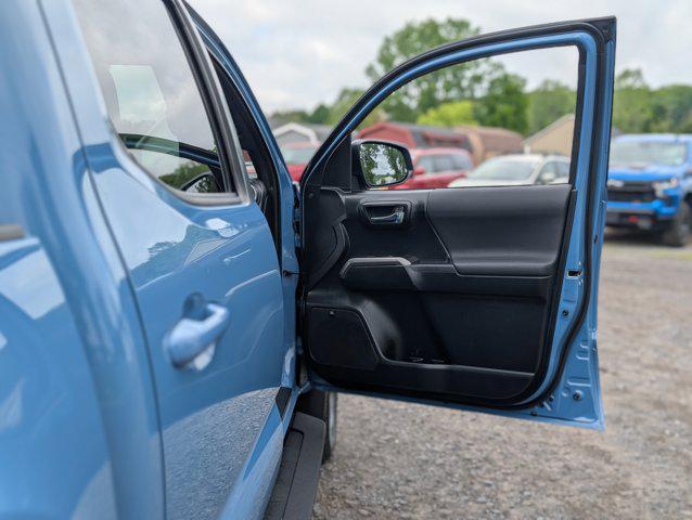 Photo of 2019 Voodoo Blue Toyota Tacoma