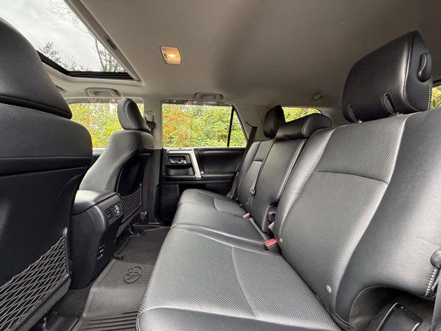 Photo of 2017 Classic Silver Metallic Toyota 4Runner