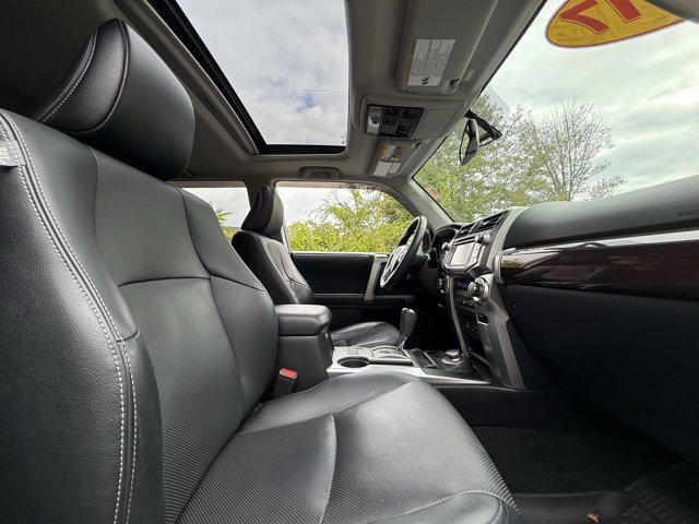 Photo of 2017 Classic Silver Metallic Toyota 4Runner
