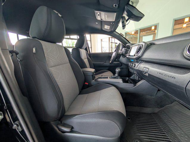 Photo of 2022 Midnight Black Metallic Toyota Tacoma