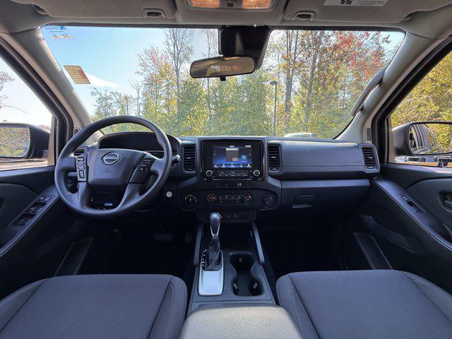 Photo of 2022 Gun Metallic Nissan Frontier