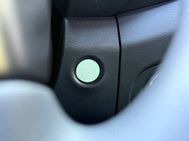 Photo of 2022 Gun Metallic Nissan Frontier