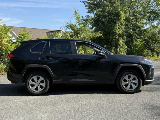 Photo of 2022 Midnight Black Metallic Toyota RAV4