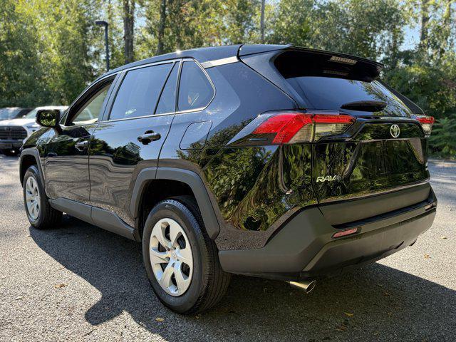 Photo of 2022 Midnight Black Metallic Toyota RAV4