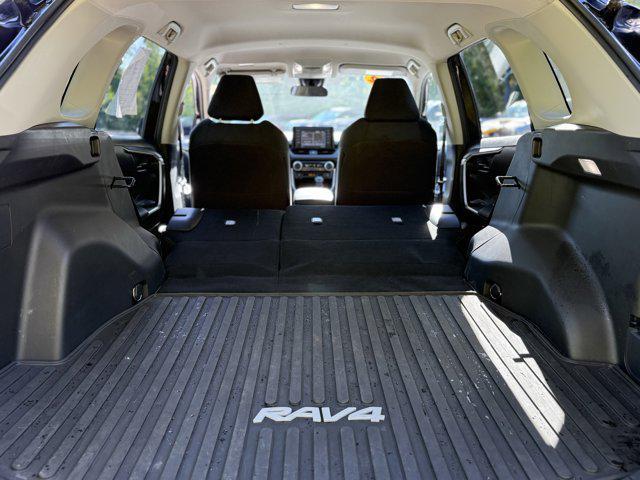 Photo of 2022 Midnight Black Metallic Toyota RAV4