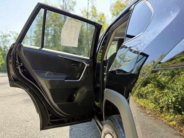 Photo of 2022 Midnight Black Metallic Toyota RAV4