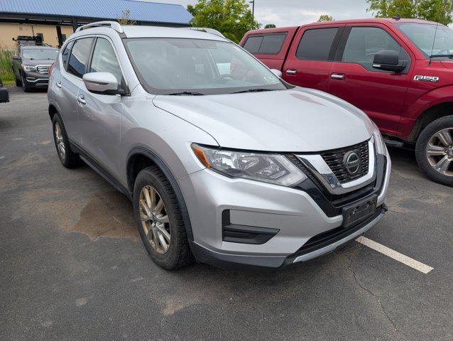 Photo of 2018 Brilliant Silver Nissan Rogue