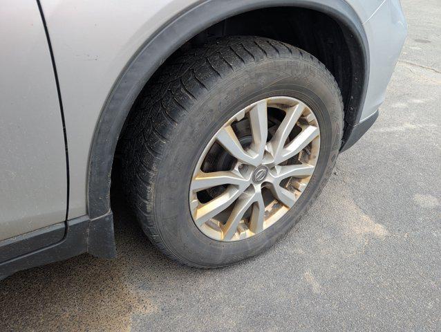 Photo of 2018 Brilliant Silver Nissan Rogue