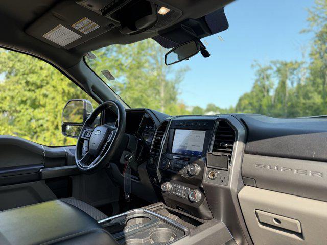 Photo of 2020 Oxford White Ford F-250