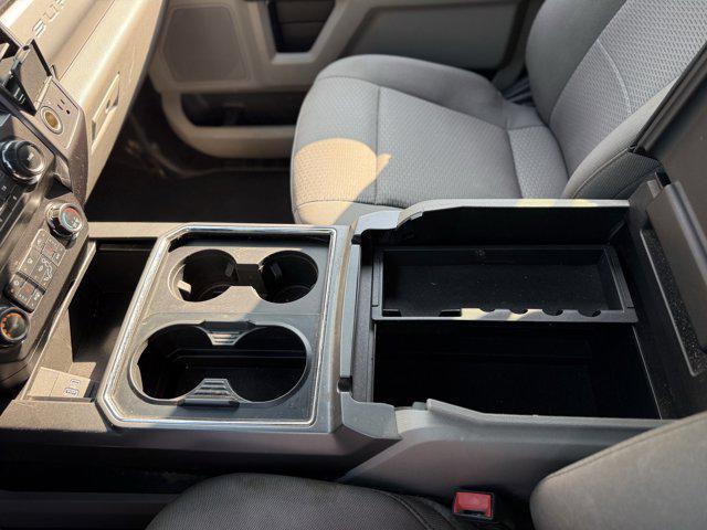 Photo of 2020 Oxford White Ford F-250