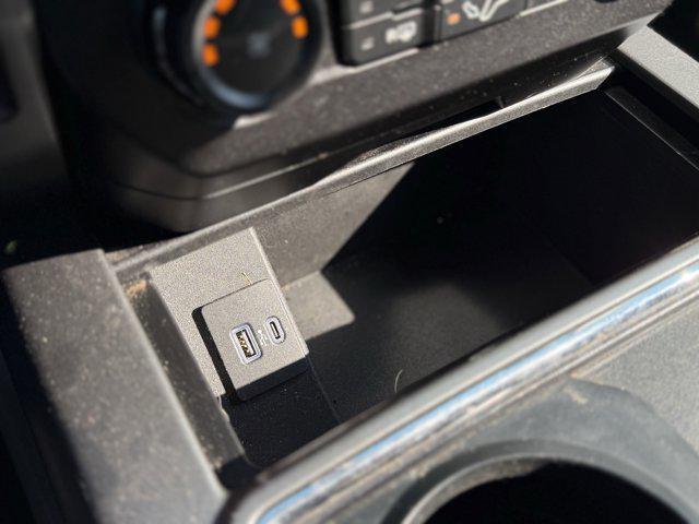 Photo of 2020 Oxford White Ford F-250