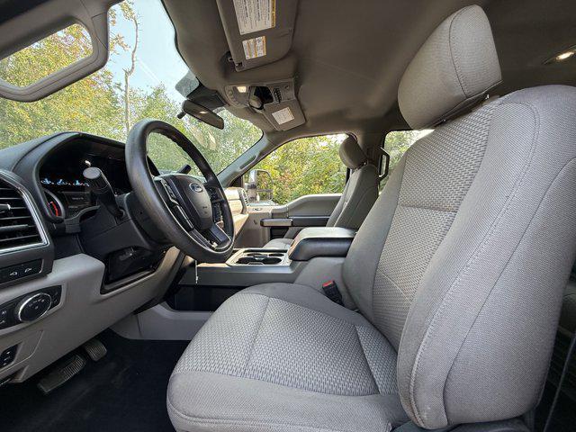 Photo of 2020 Oxford White Ford F-250