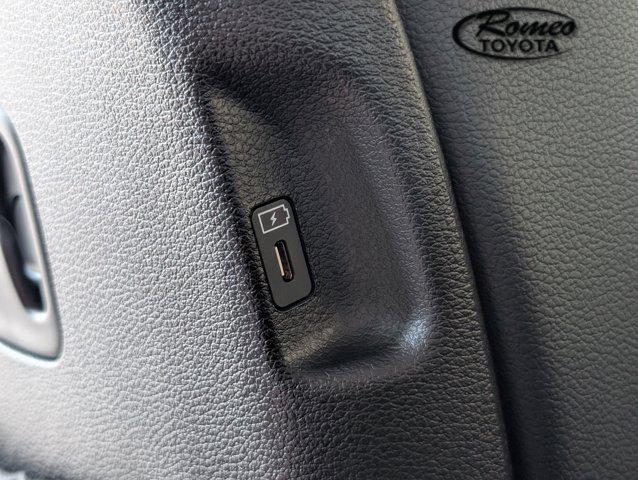 Photo of 2024 Dark Moss Kia Telluride