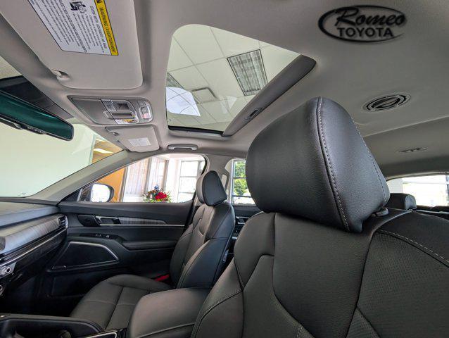 Photo of 2024 Dark Moss Kia Telluride